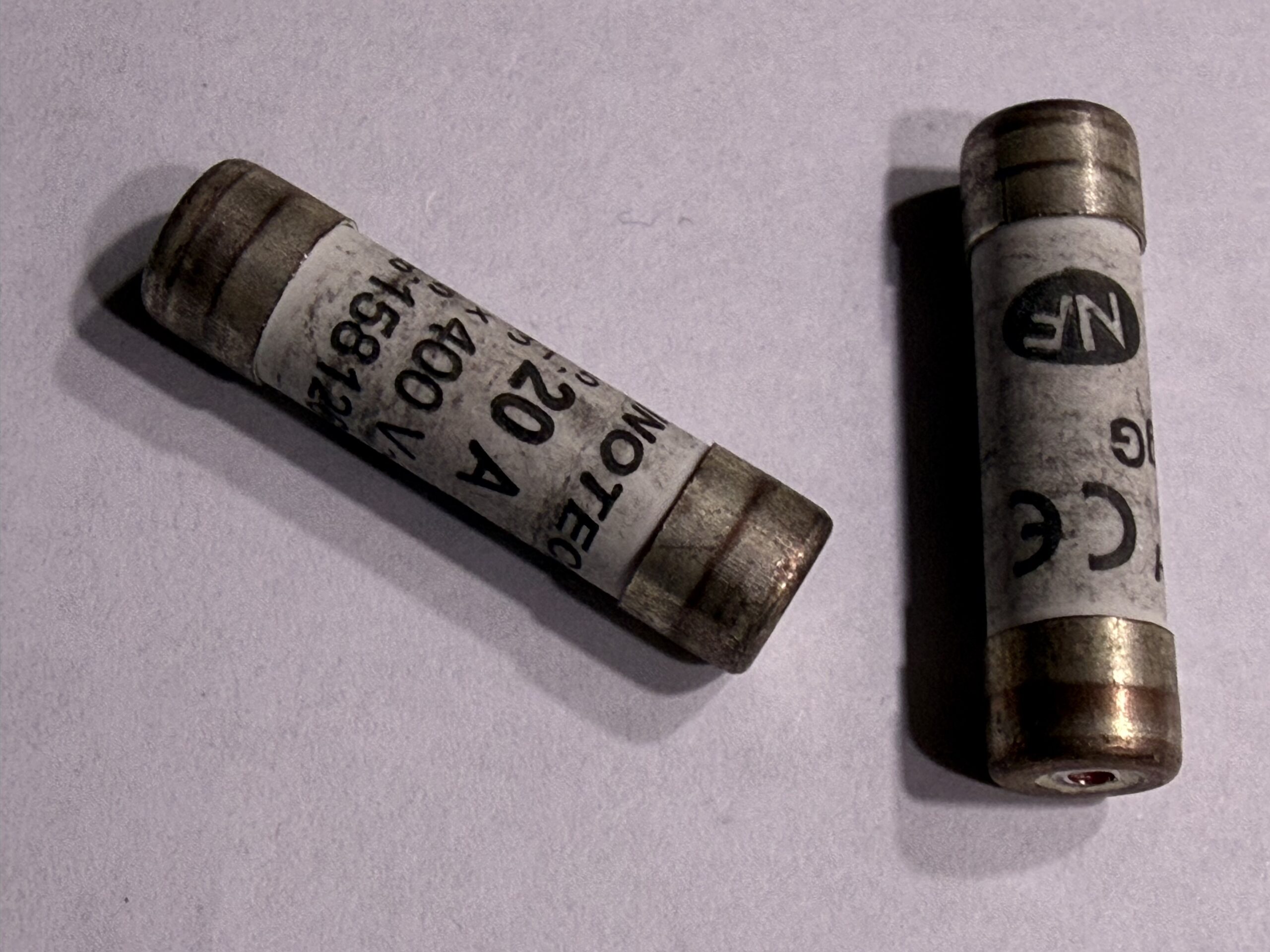 Pourquoi un fusible saute ?