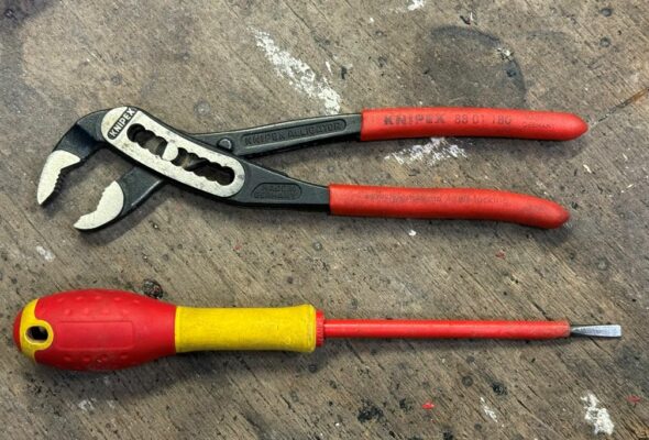 knipex cobra 8801180 avis